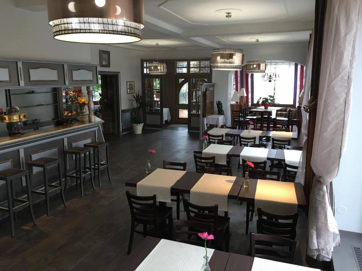 Hotel Restaurant Le Bristol 尼德布龙莱班 外观 照片